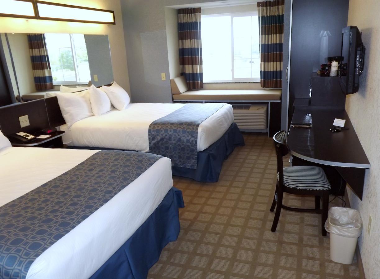 Microtel Inn & Suites Wilkes-Barre Room photo